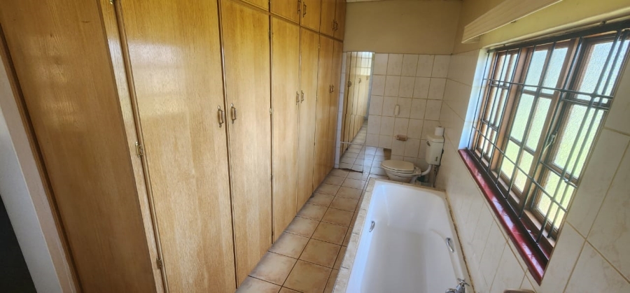 3 Bedroom Property for Sale in Kuruman Northern Cape